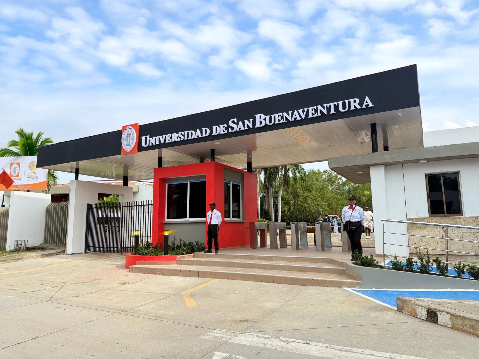 Nuevo acceso en la via de Ternera